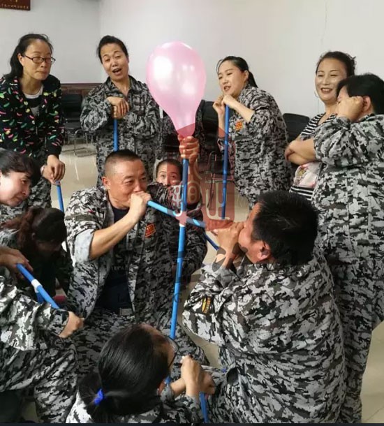 培訓快訊培訓時間：6月14日培訓單位：某甘肅集團蘭州配送有限公司培訓課程：拓展培訓人數：35人、觀摩4人蘭州拓展培訓蘭州企業培訓